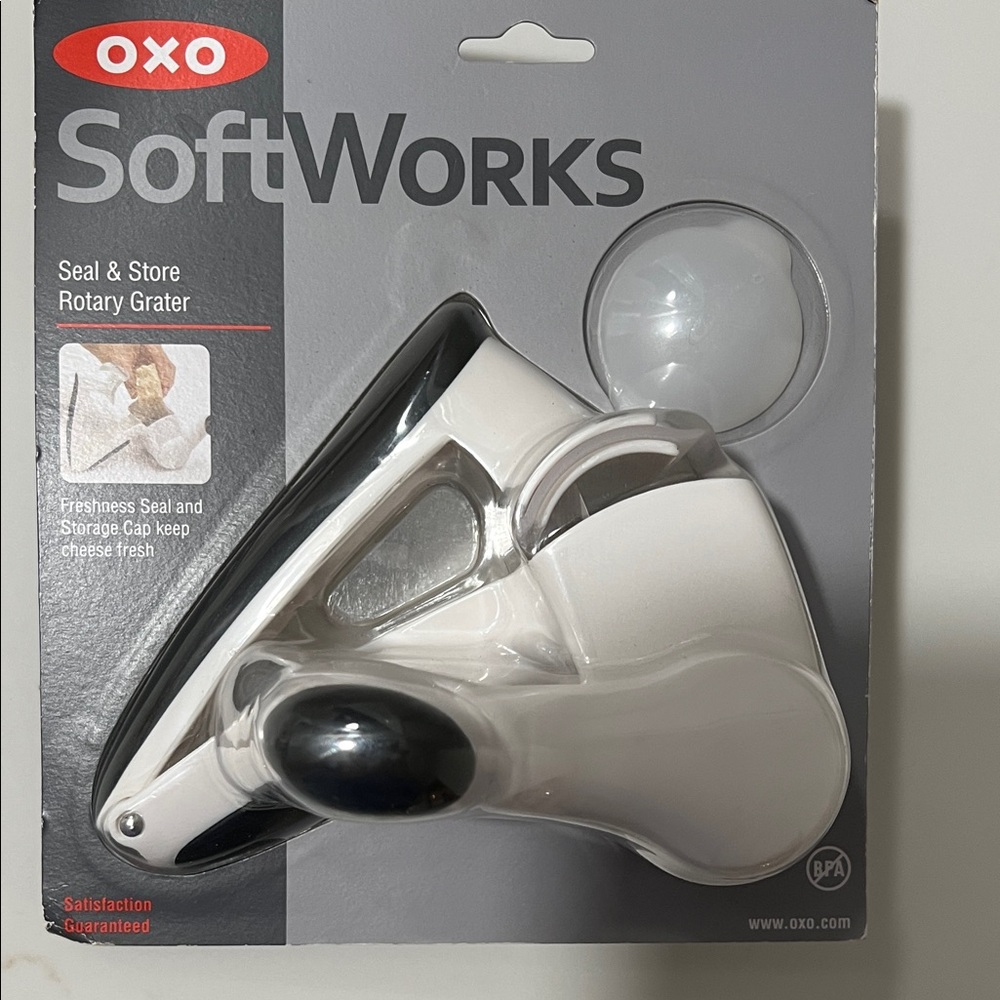 NEW OXO SoftWorks Cheese Grater